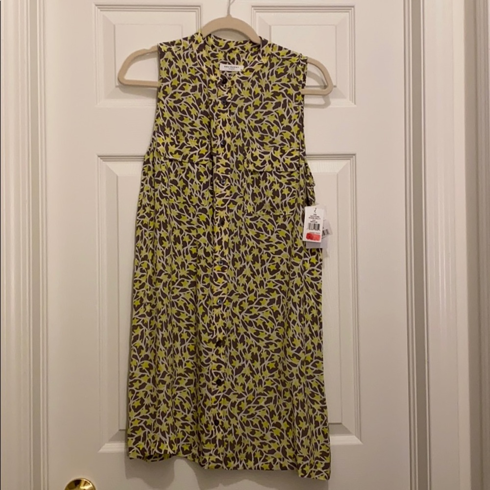 Equipment short sleeve dress in size M 100% silk